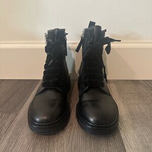 Roger Vivier Black Leather Boots